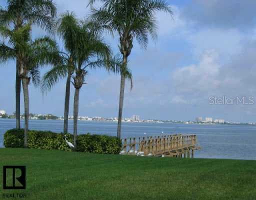 6177 Sun BOULEVARD UNIT 102 St Petersburg, FL 33715