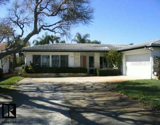 2820 Hibiscus DRIVE W Belleair Beach, FL 33786