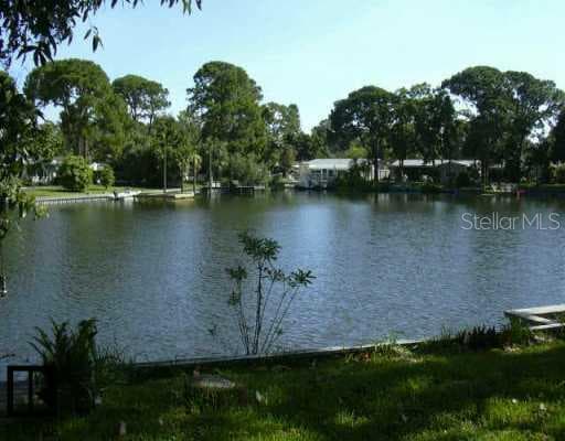 4755 Butterfly PLACE NE St Petersburg, FL 33703