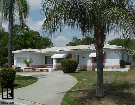 4567 Yardley AVENUE N St Petersburg, FL 33713