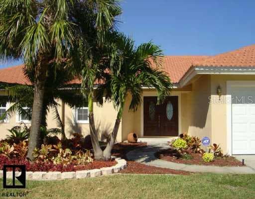 2093 Carolina AVENUE NE St. Petersburg, FL 33703