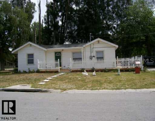 4094 42nd St. Petersburg, FL 33774