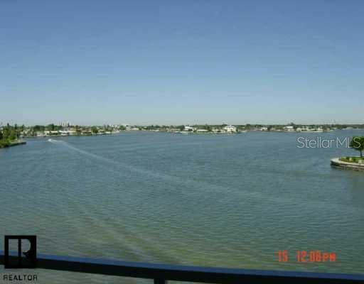 7963 Sailboat Key BOULEVARD S UNIT 307 South Pasadena, FL 33707