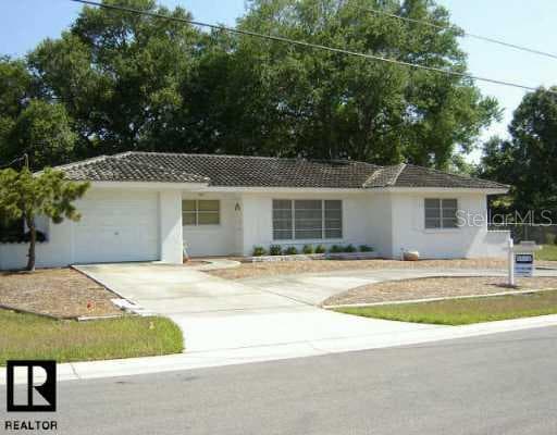 235 S Garden CIRCLE Belleair, FL 33756