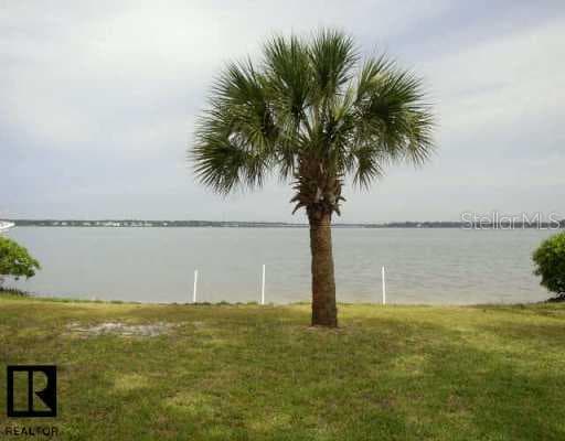 608 E. Shore DRIVE Oldsmar, FL 34677