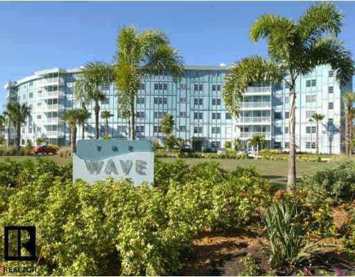 3315 58th AVENUE S UNIT 220 St. Petersburg, FL 33712
