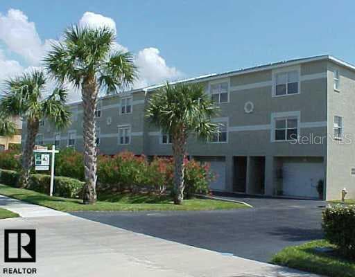 521 Pinellas S UNIT 305 Tierra Verde, FL 33715