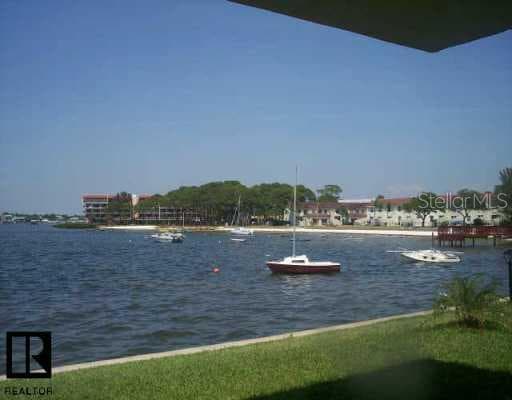 464 Paula DRIVE N UNIT 213 Dunedin, FL 34698