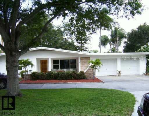 216 Garden CIRCLE W Belleair, FL 33756