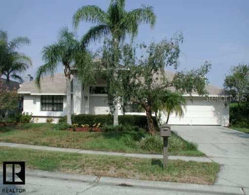 404 Waterford CIRCLE W Tarpon Springs, FL 34688