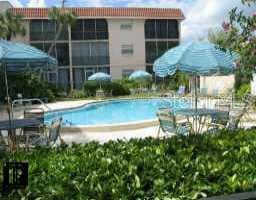 10530 77th TERRACE N UNIT 118 Seminole, FL 33772