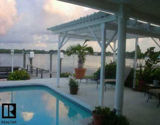 1030 Cordova BOULEVARD NE St Petersburg, FL 33704