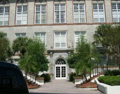 701 Mirror Lake DRIVE NE UNIT #117 St Petersburg, FL 33701