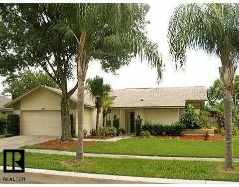 8635 Chadwick DRIVE Tampa, FL 33635