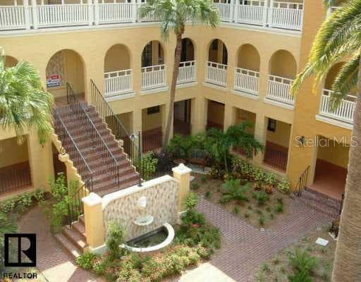 210 22ND AVENUE NE UNIT 6 ST PETERSBURG, FL 33704