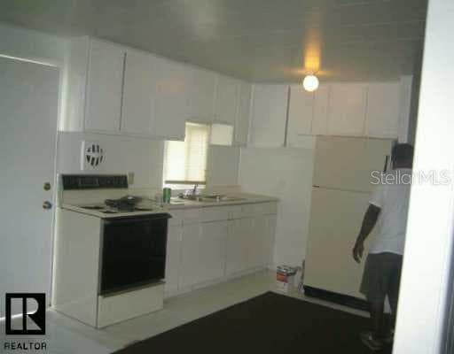 3921 12th AVENUE S St Petersburg, FL 33711