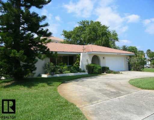 1995 Carolina CIRCLE NE St Petersburg, FL 33703