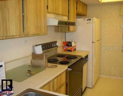 144 Lakeside DRIVE UNIT 44 Oldsmar, FL 34677