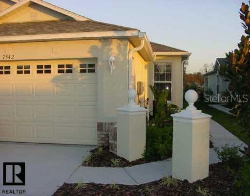7542 DEER PATH LANE LAND O LAKES, FL 34637