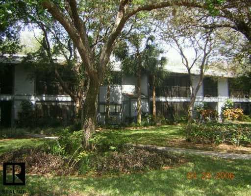 3241 Fox Chase CIRCLE N UNIT 108 Palm Harbor, FL 34677