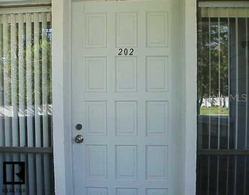 8707 Bardmoor PLACE UNIT 202 Largo, FL 33777