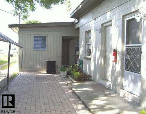 430 74th AVENUE N UNIT 1/2 St Petersburg, FL 33702