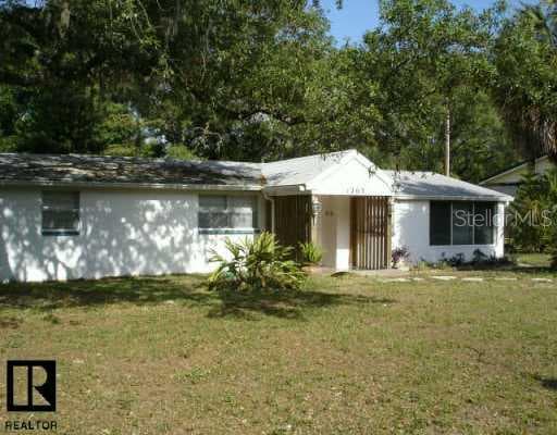 1265 Grove AVENUE Tarpon Springs, FL 34689