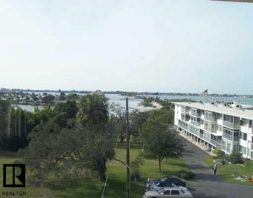 55 Harbor View LANE UNIT 308 Belleair Bluffs, FL 33770