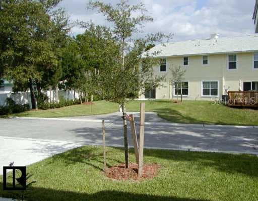 1124 Sunset Point ROAD UNIT 304 Clearwater, FL 33755
