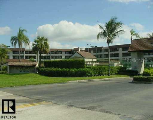 106 1st STREET E UNIT 306 Tierra Verde, FL 33715