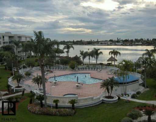 6021 Bahia Del Mar CIRCLE UNIT 438 St Petersburg, FL 33715