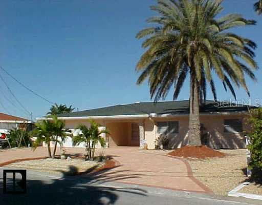 2200 E Bay Isle DRIVE St Petersburg, FL 33705