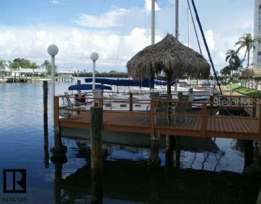 51 Island WAY UNIT 203 Clearwater, FL 33767
