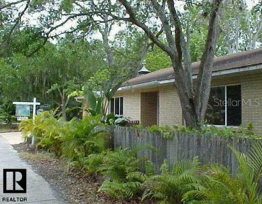 8095 25th AVENUE N St Petersburg, FL 33710