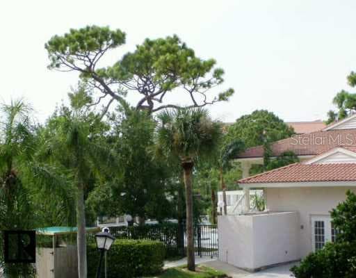 1810 Mariner DRIVE UNIT J-103 Tarpon Springs, FL 34689