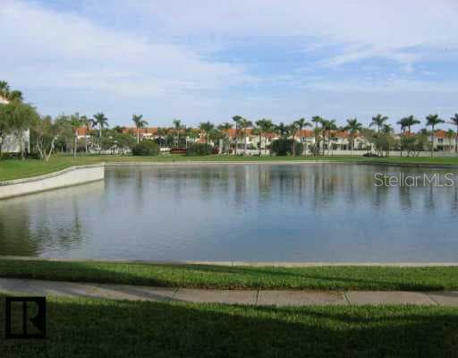 6100 Bahia Del Mar CIRCLE S UNIT 102 St Petersburg, FL 33715