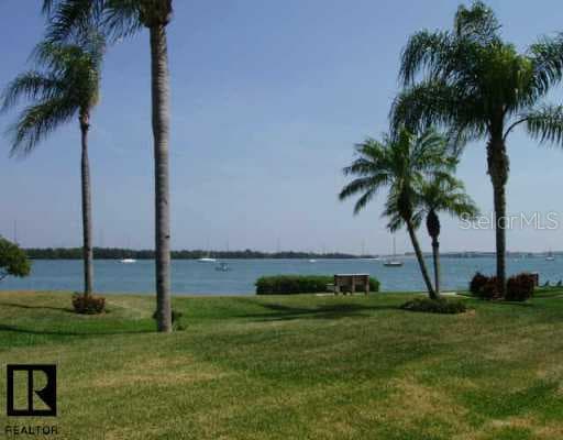 6357 Bahia Del Mar BOULEVARD UNIT 105 St. Petersburg, FL 33715