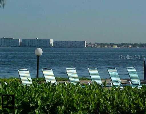 6265 Sun BOULEVARD UNIT 112 St Petersburg, FL 33715