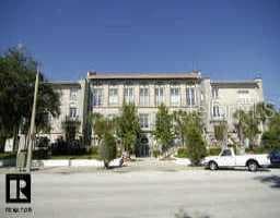 701 Mirror Lake DRIVE UNIT #113 St Petersburg, FL 33701