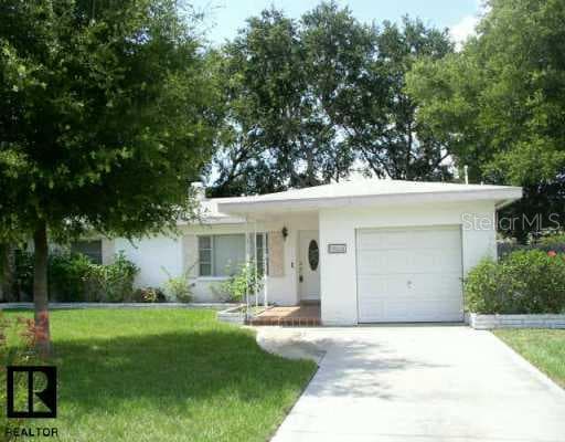 10885 100th AVENUE N Seminole, FL 33772