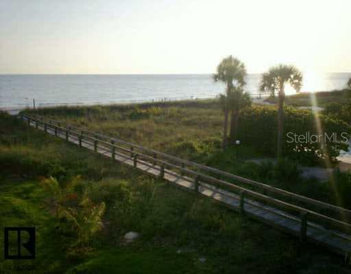 12274 1st STREET W UNIT 5 Treasure Island, FL 33706