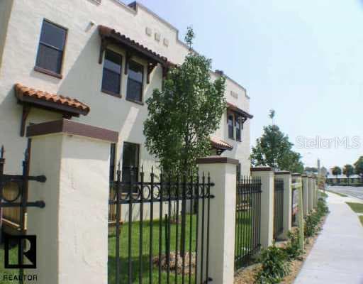 225 Pasadena AVENUE N UNIT 3 St Petersburg, FL 33710
