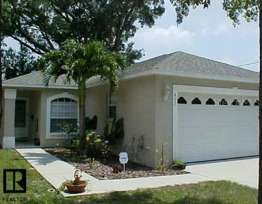 437 42nd AVENUE N St Petersburg, FL 33703