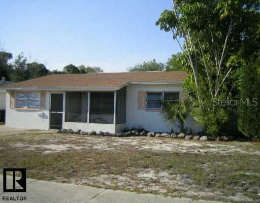 8037 25th AVENUE N St Petersburg, FL 33710