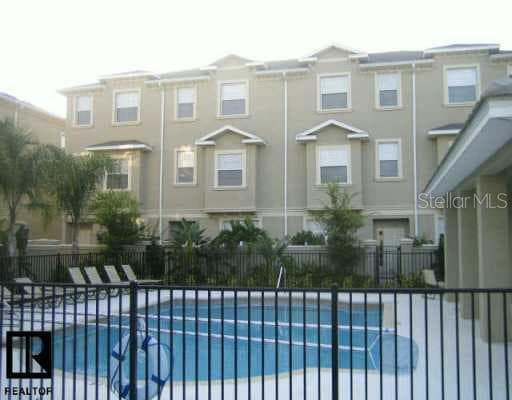 7150 102 LANE N Seminole, FL 33772