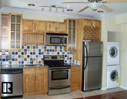 201 6th STREET UNIT 202 St. Petersburg, FL 33701