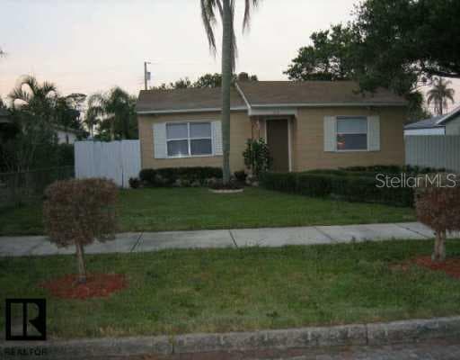 6218 4th AVENUE S St Petersburg, FL 33707