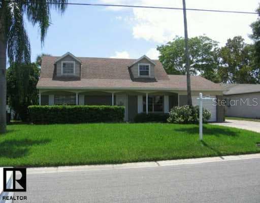 8718 Thornwood LANE Tampa, FL 33615