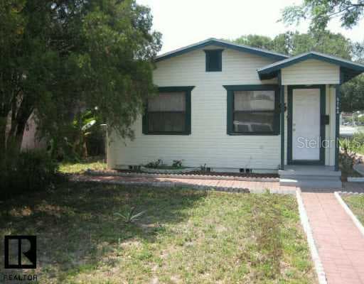 5762 2nd AVENUE N St Petersburg, FL 33710