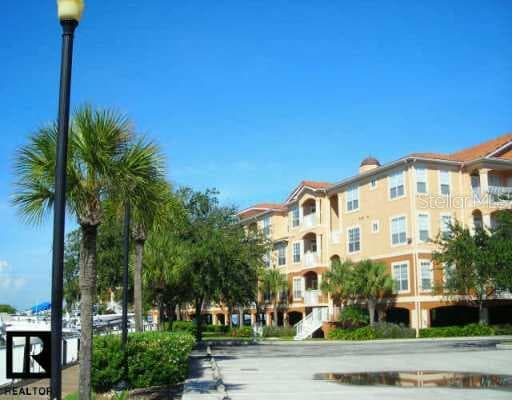 5000 Culbreath Key WAY UNIT 9-202 Tampa, FL 33611
